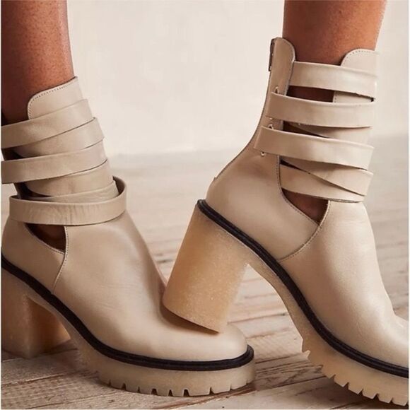 FREE PEOPLE | Jesse Cutout Leather Boot In White | 39.5 - Picture 3 of 6